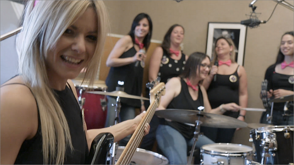 EVJF Enterrement de Vie de jeune fille Enregistrer une chanson clip vidéo en studio