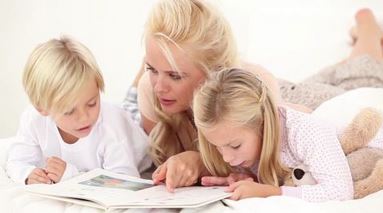 Raconter une histoire aux enfants