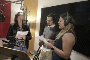 Team Building autour de la chanson ou du doublage de film, en studio ou sur votre lieu de séminaire.